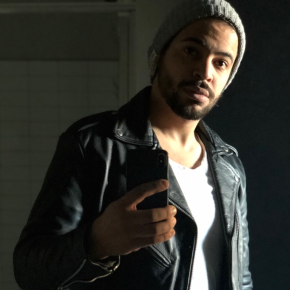 Meet your Posher, Daniel - Picture 2 of 2